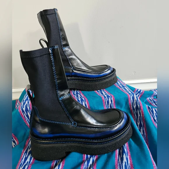 New E8 by MIISTAAMARAH BLUE ANKLE BOOTS - Picture 4 of 9